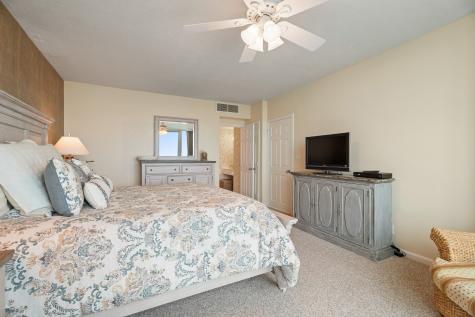 1401 E Beach Drive 511/512 Galveston TX 77550