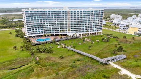 1401 E Beach Drive 511/512 Galveston TX 77550