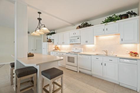 1401 E Beach Drive 511/512 Galveston TX 77550