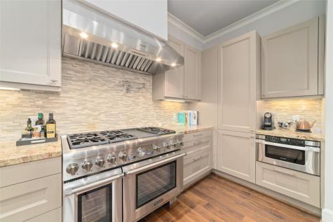 2221 Welch Street 201 Houston TX 77019