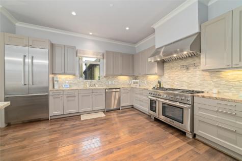 2221 Welch Street 201 Houston TX 77019