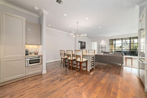 2221 Welch Street 201 Houston TX 77019