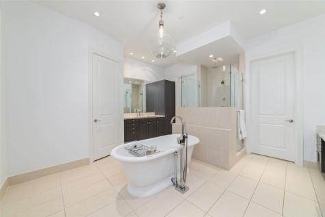 2221 Welch Street 201 Houston TX 77019