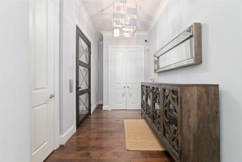 2221 Welch Street 201 Houston TX 77019