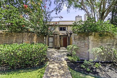 710 Country Place Drive E Houston TX 77079