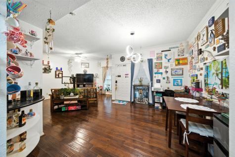 921 Marine Drive 303 Galveston TX 77550