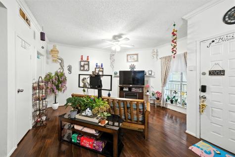 921 Marine Drive 303 Galveston TX 77550