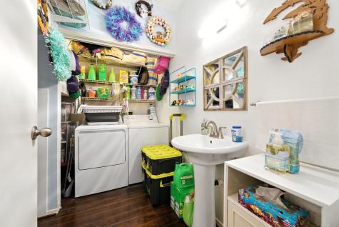 921 Marine Drive 303 Galveston TX 77550