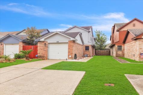 524 Birdsong Drive League City TX 77573
