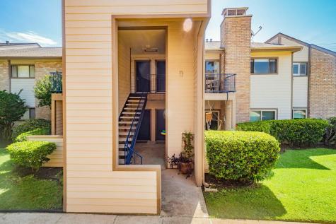 7140 N Holiday Drive Galveston TX 77550