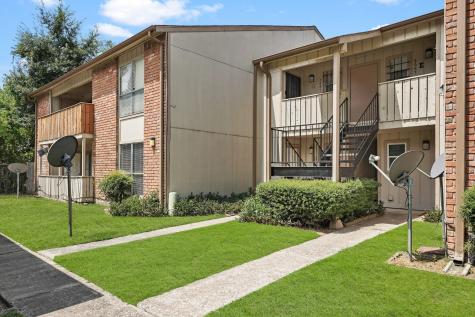 5667 Birchmont Drive H Houston TX 77091