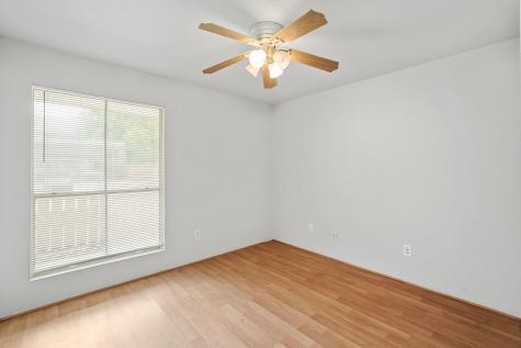 5667 Birchmont Drive H Houston TX 77091