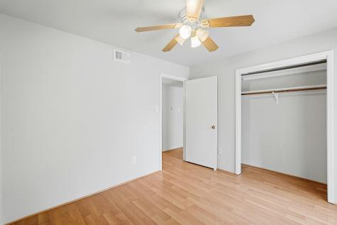 5667 Birchmont Drive H Houston TX 77091
