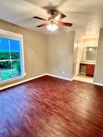 3506 Cove View Boulevard 1201 Galveston TX 77554