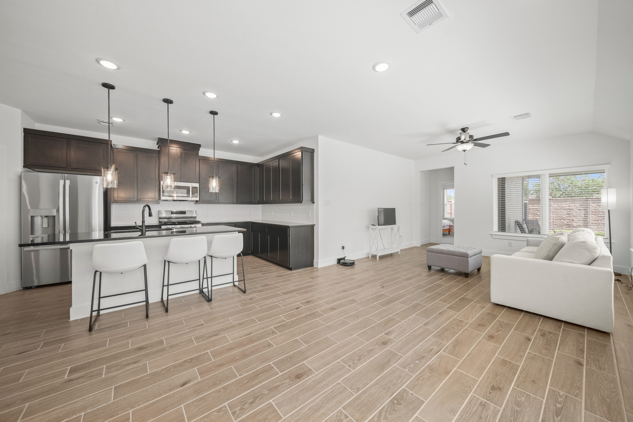 10111 Crescendo Way Iowa Colony TX 77583