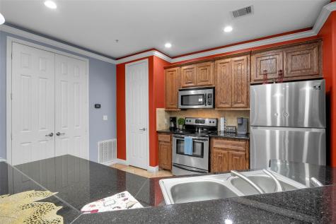 7039 Kingston Cove Lane 309 Willis TX 77318