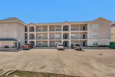 7039 Kingston Cove Lane 309 Willis TX 77318