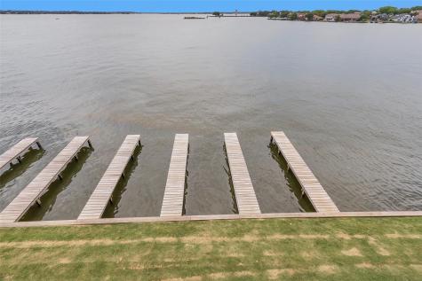 7039 Kingston Cove Lane 309 Willis TX 77318