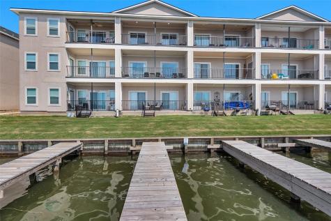 7039 Kingston Cove Lane 309 Willis TX 77318