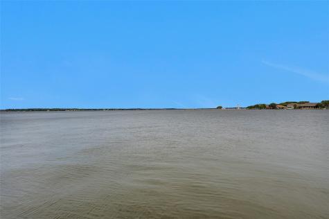 7039 Kingston Cove Lane 309 Willis TX 77318