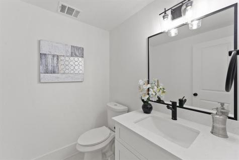 1207 Cavalcade Street B Houston TX 77009