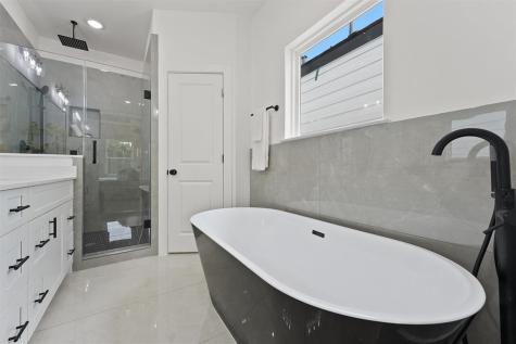 1207 Cavalcade Street B Houston TX 77009
