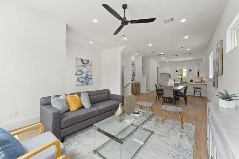 1207 Cavalcade Street B Houston TX 77009