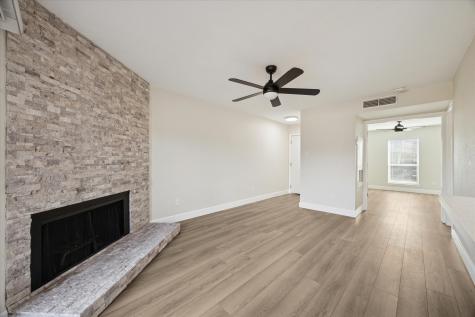 18800 Egret Bay Boulevard 907 Houston TX 77058