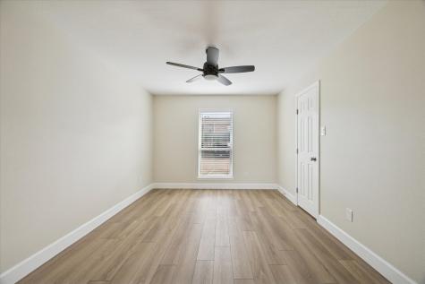 18800 Egret Bay Boulevard 907 Houston TX 77058