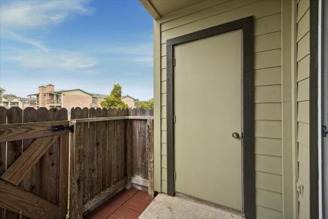 18800 Egret Bay Boulevard 907 Houston TX 77058