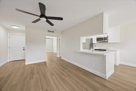 18800 Egret Bay Boulevard 907 Houston TX 77058