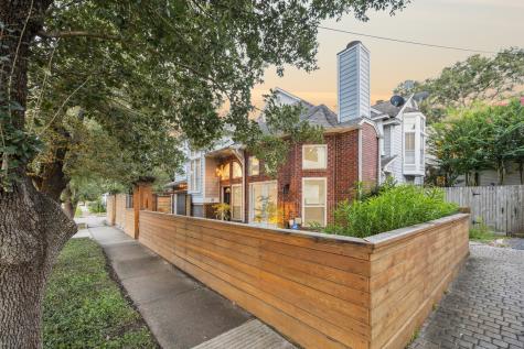 220 E 8th Street Houston TX 77007