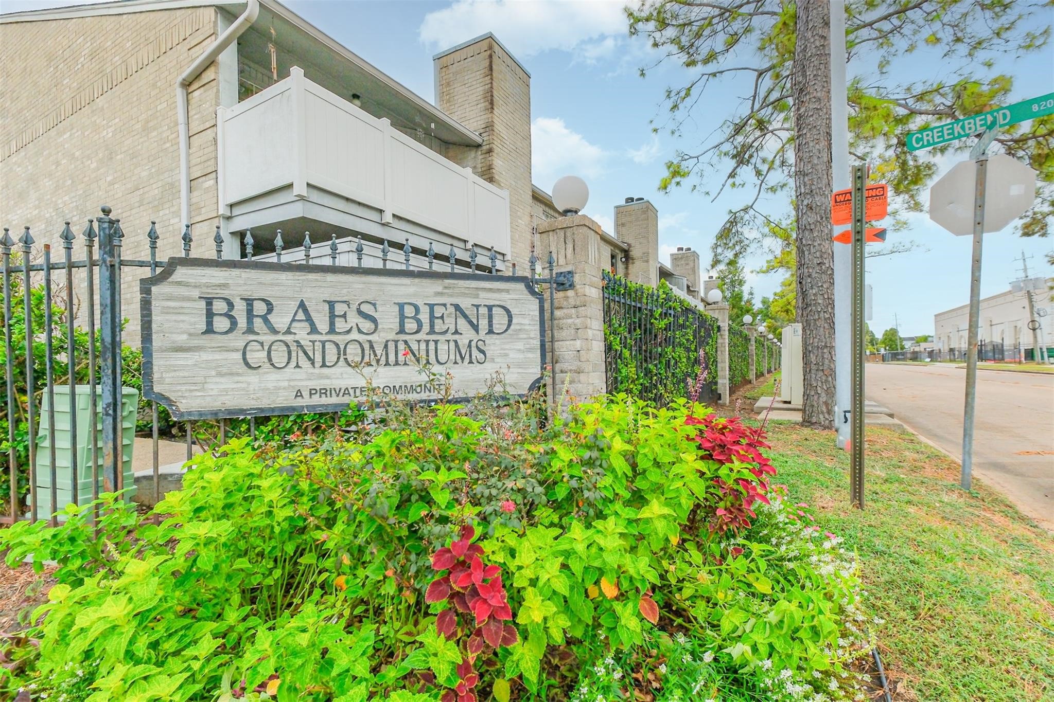 8247 Creekbend Drive 8247 Houston TX 77071