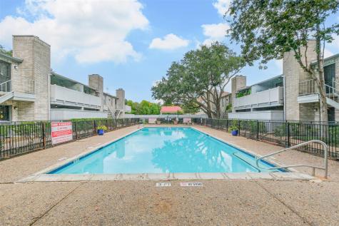 8247 Creekbend Drive 8247 Houston TX 77071