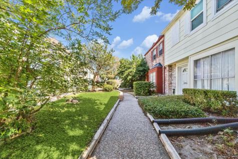 8488 Ariel Street Houston TX 77074