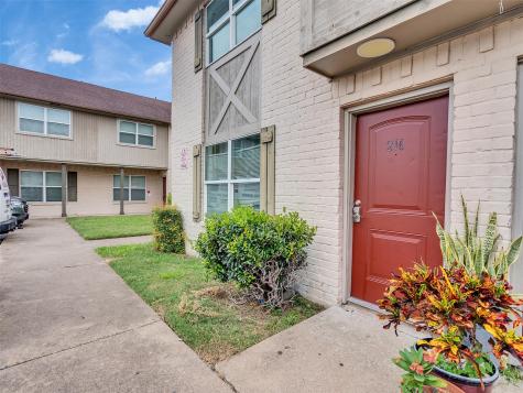 1701 Upland Drive 216 Houston TX 77043