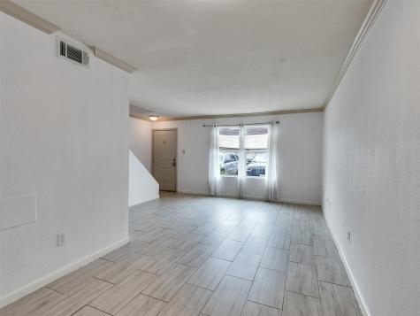 1701 Upland Drive 216 Houston TX 77043