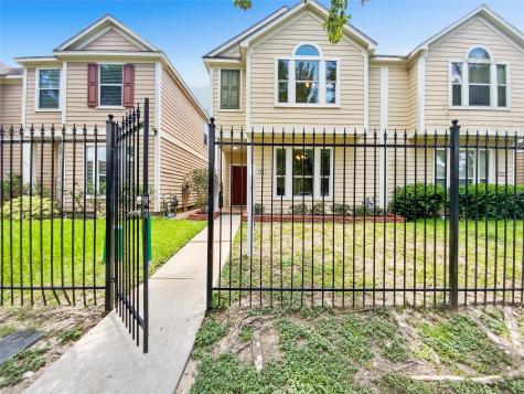 8025 Ellinger Lane Houston TX 77040