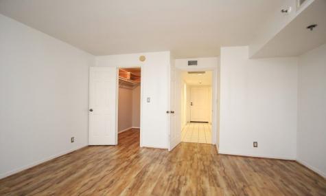 3525 Sage Road 318 Houston TX 77056