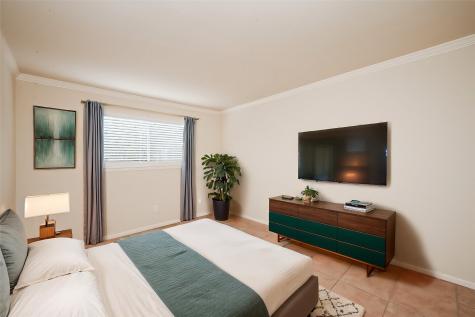 5230 Arboles Drive 4 Houston TX 77035