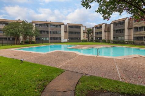 3025 Walnut Bend Lane 37 Houston TX 77042