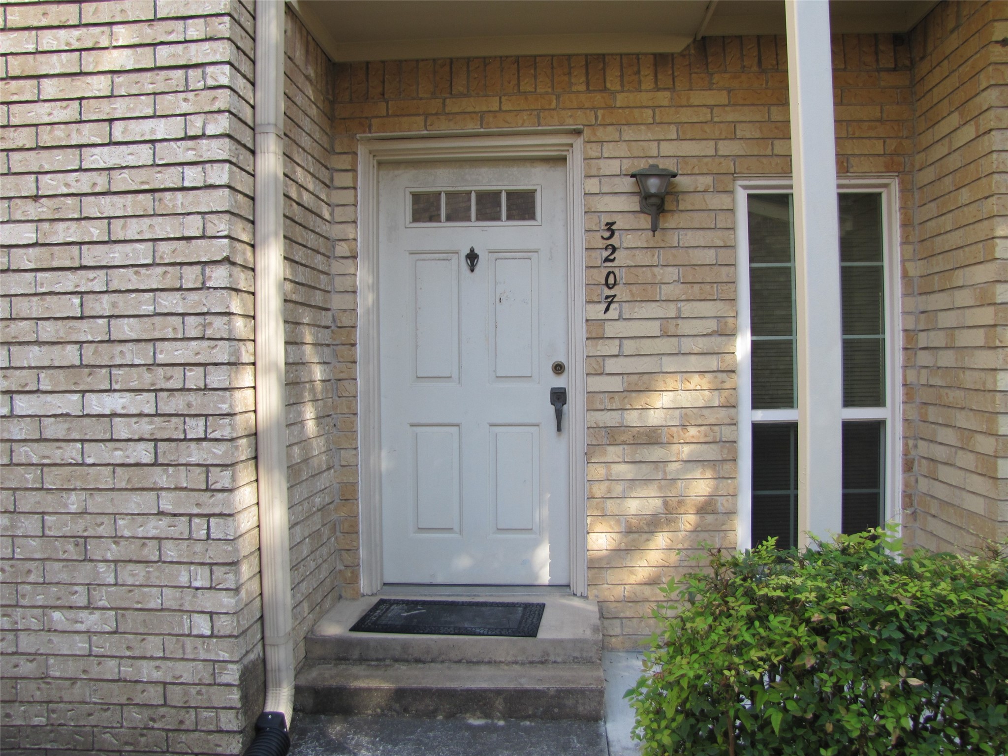 7575 Cambridge Street 3207 Houston TX 77054