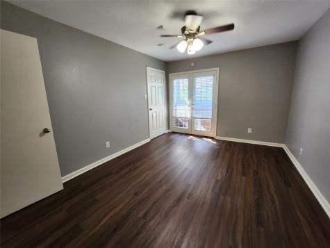 4500 Sherwood Lane 10 Houston TX 77092