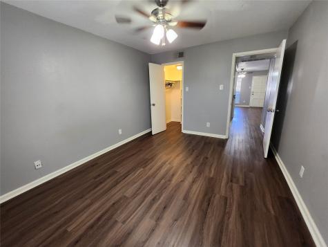 4500 Sherwood Lane 10 Houston TX 77092