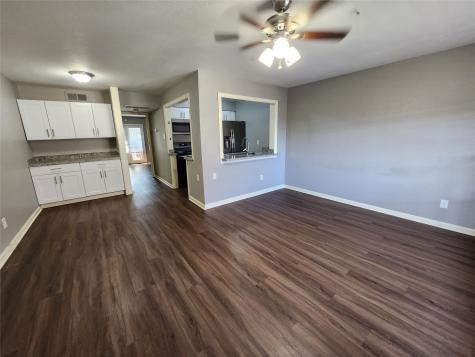 4500 Sherwood Lane 10 Houston TX 77092