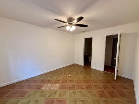 8287 Creekbend Drive 8287 Houston TX 77071