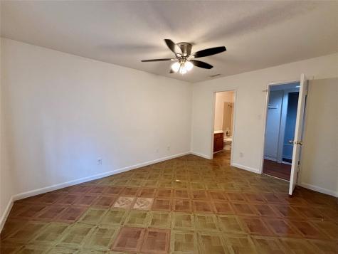 8287 Creekbend Drive 8287 Houston TX 77071