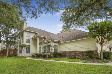 10322 Thornleaf Lane Houston TX 77070
