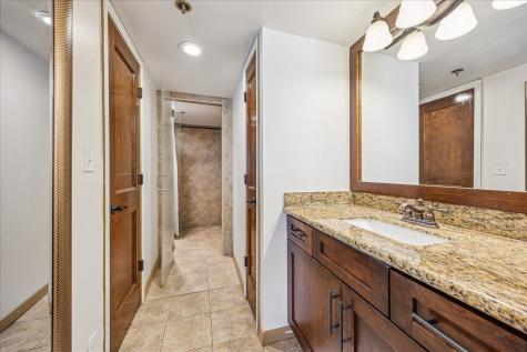 3525 Sage Road 1010 Houston TX 77056