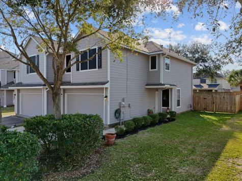 337 Brandy Ridge Lane Dickinson TX 77539